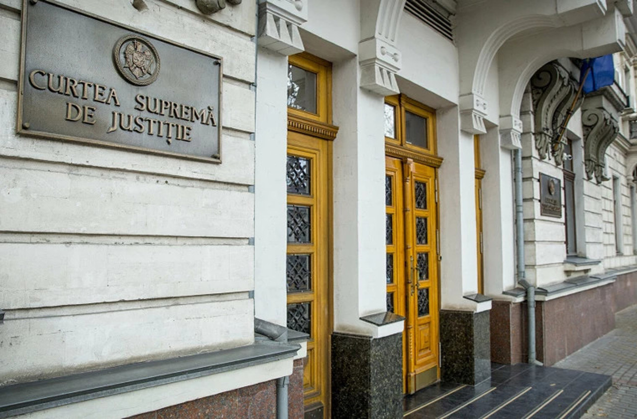 Dosarul „Kuliok”, redistribuit după retragerea unui magistrat din complet