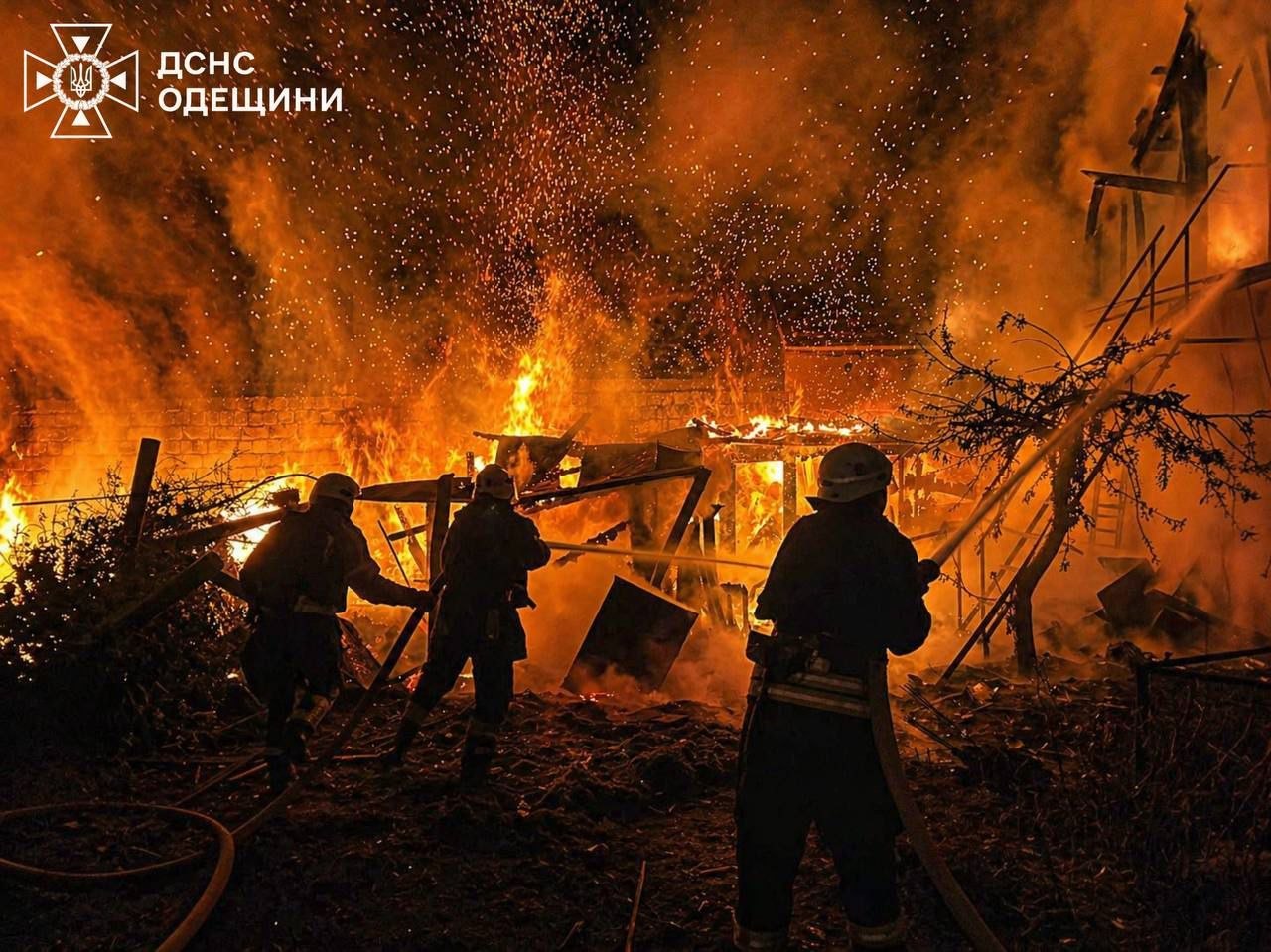 Rusia a atacat cu drone infrastructura portuară și a avariat un spital din Odesa