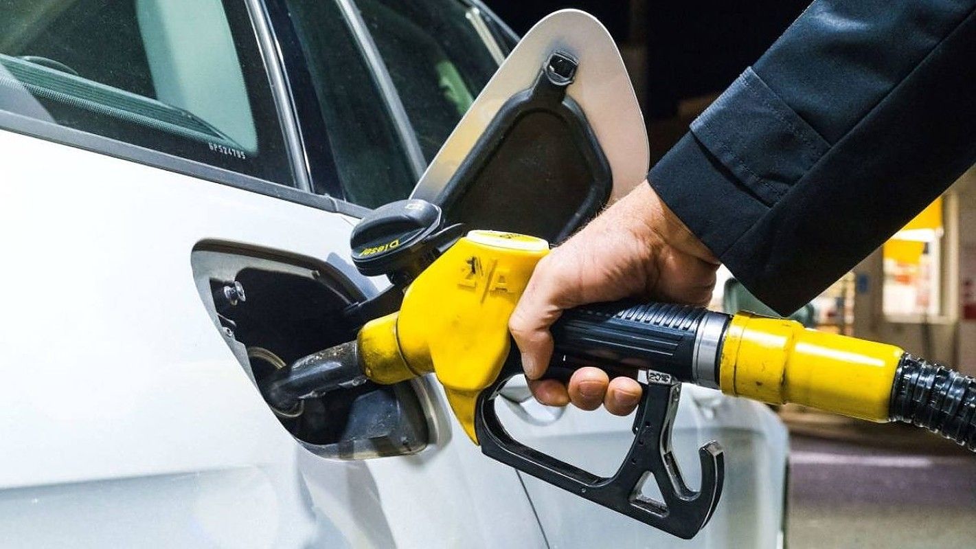 Noi reguli pentru carburanți și contracte publice încheiate în situații de criză