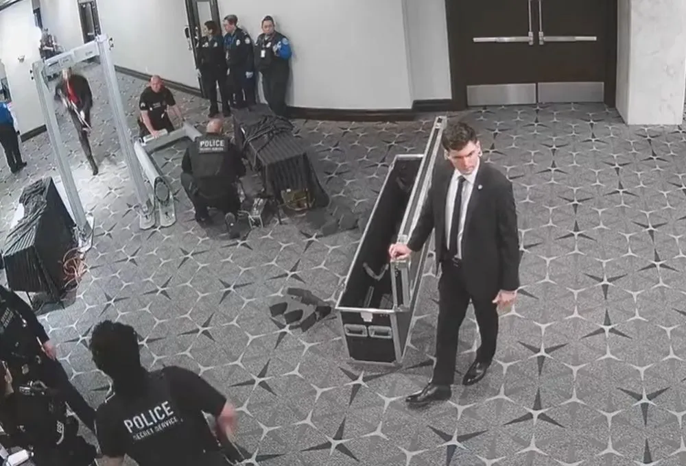 VIDEO // Noi imagini cu atacatorul de la cina lui Trump: A trecut de forțele de securitate în patru secunde