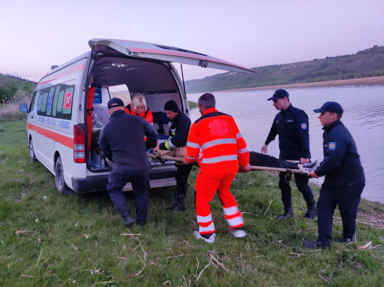 Rezina // O tânără, salvată după ce s-a prăbușit de pe o stâncă