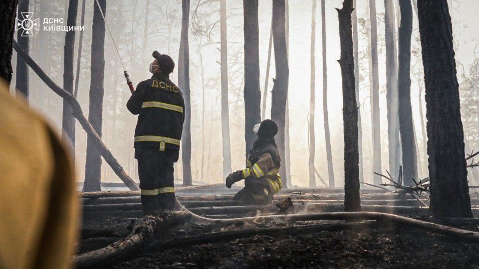 Incendiu de pădure în zona radioactivă de la Cernobîl după căderea unei drone