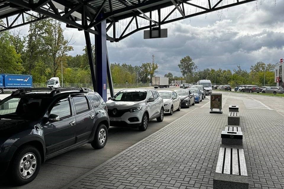Trafic intens la vama Leușeni și Sculeni, pe sensul de ieșire din R. Moldova
