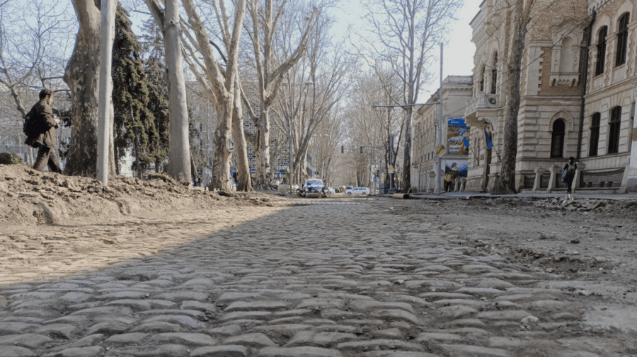 Strada 31 August din capitală intră în reparații, primarul Ion Ceban