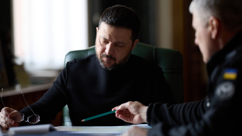 „Nu a fost tăcere pe front”. Zelenski acuză Rusia că a încălcat armistițiul de trei zile