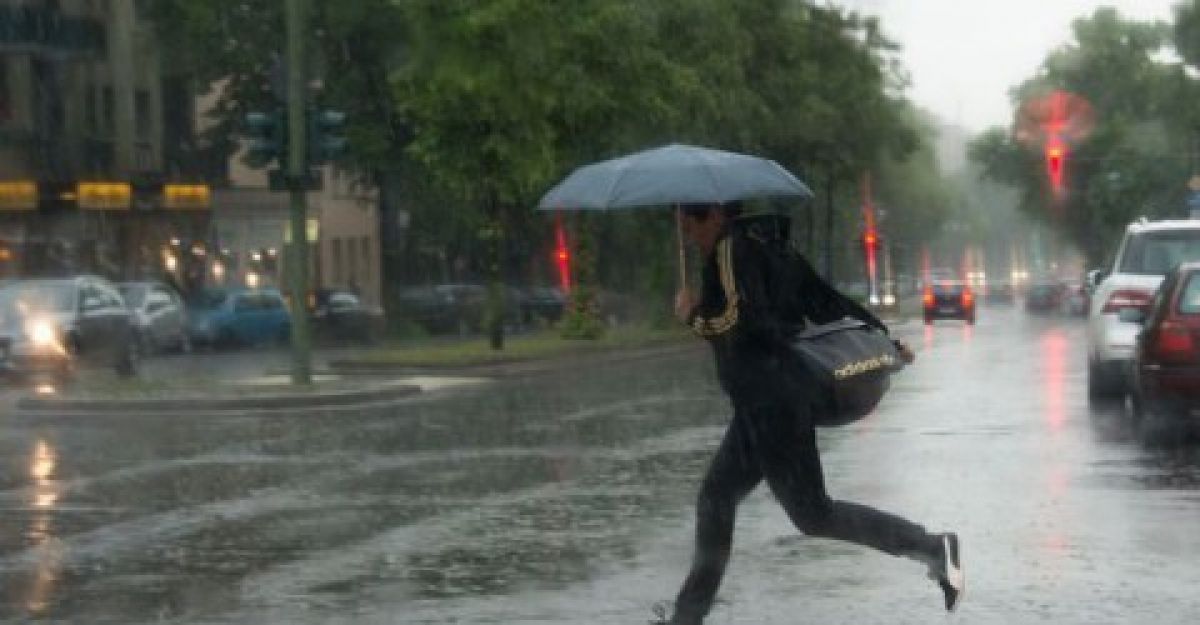 Ploi de scurtă durată în nord și precipitații periodice în restul R. Moldova, la noapte și miercuri
