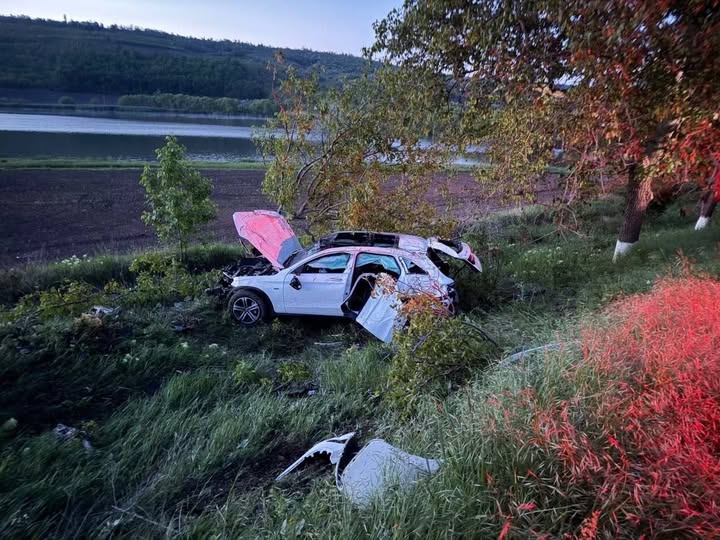 Accident grav pe traseul spre Mingir. O persoană a decedat, iar șoferul a fost reținut pentru 72 de ore