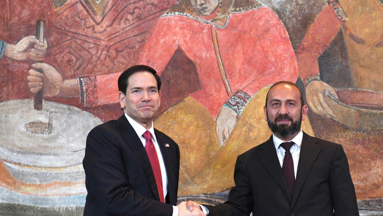 SUA şi Armenia au semnat un acord strategic înaintea alegerilor. Kremlinul ameninţă Erevanul cu scumpirea gazului