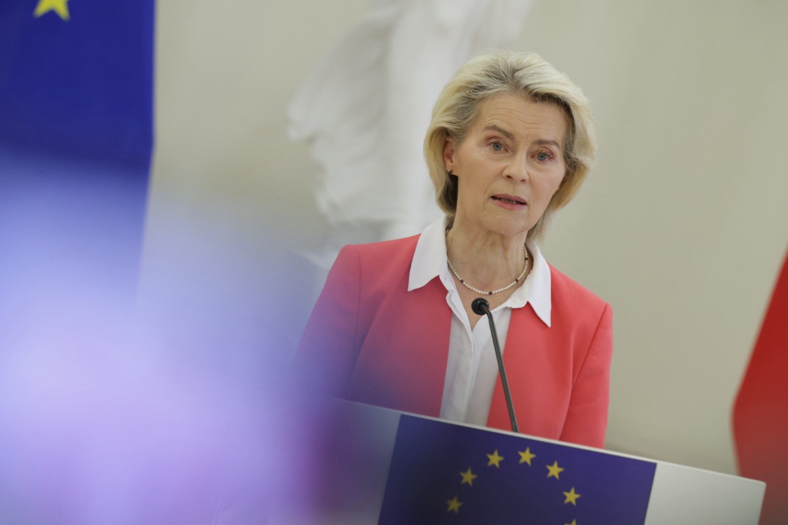 Alerte cu drone în țările baltice //  Ursula von der Leyen la Vilnius: Moscova încearcă să destabilizeze democrațiile europene