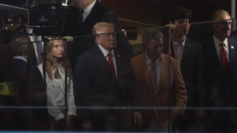 VIDEO // Trump a fost huiduit puternic la Madison Square Garden, în timpul unui meci din finala NBA