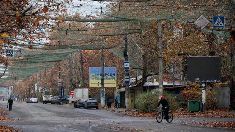 Drumul către palatul lui Putin din Valdai arată ca șoselele de pe front: A fost acoperit cu plase anti-dronă de frica ucrainenilor
