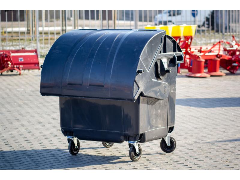 180 de containere pentru gunoi din Chișinău au fost reparate sau înlocuite