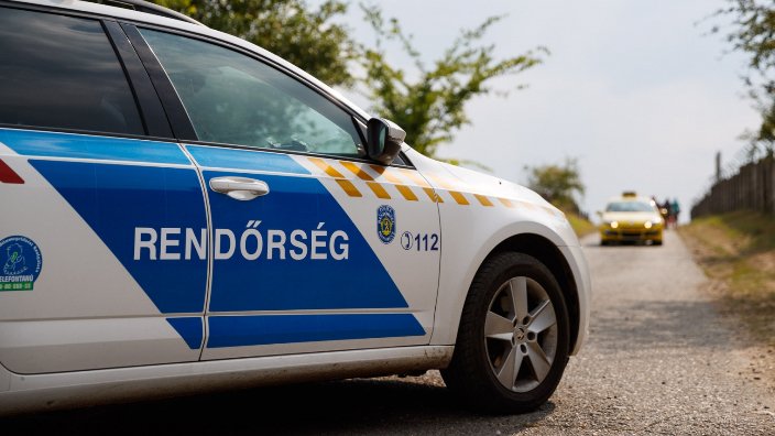 Șapte persoane au murit în Ungaria, după ce un microbuz înmatriculat în R. Moldova s-a izbit de un camion