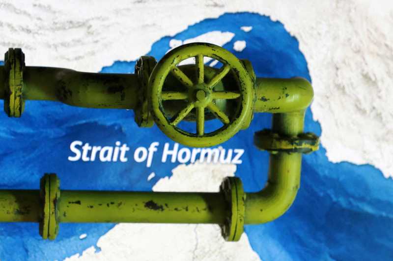 Reuters: Proiectul de acord cu SUA include o derogare de la sancțiunile petroliere, limite la programul nuclear, eliberare de active