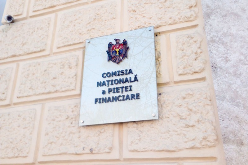 Nereguli la bănci și prestatori de plăți: taxe ilegale pentru reclamații și clauze abuzive