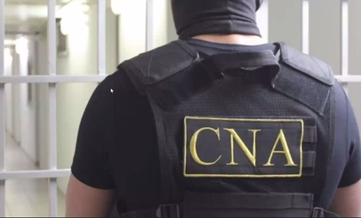 Trei polițiști din cadrul IP Botanica care luau bani de la traficanți de droguri, reținuți din nou pentru abuz de serviciu