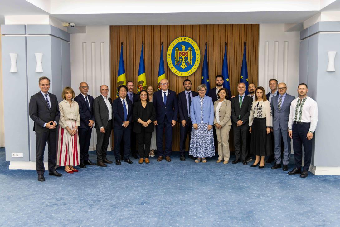 Sprijinul pentru proiectele de dezvoltare ale R. Moldova, discutat de premierul Alexandru Munteanu și conducerea băncii