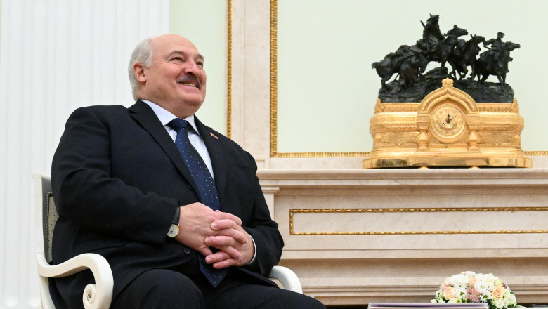 „În orice situație, vom fi de partea Rusiei”. Aleksandr Lukașenko spune că s-a întâlnit cu reprezentanți ai lui Volodimir Zelenski