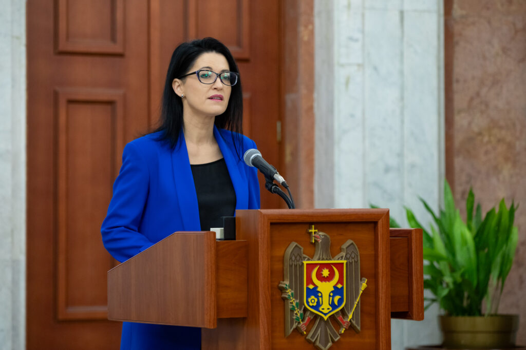 Ministru: Reforma fiscală urmărește aplicarea uniformă a TVA și sprijinirea țintită a persoanelor vulnerabile