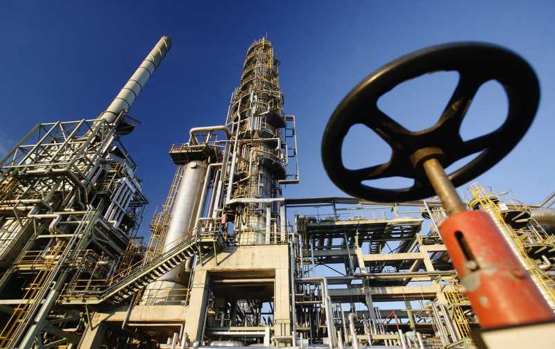 Egiptul începe privatizarea sectorului petrolier prin ieșirea pe bursă a trei companii