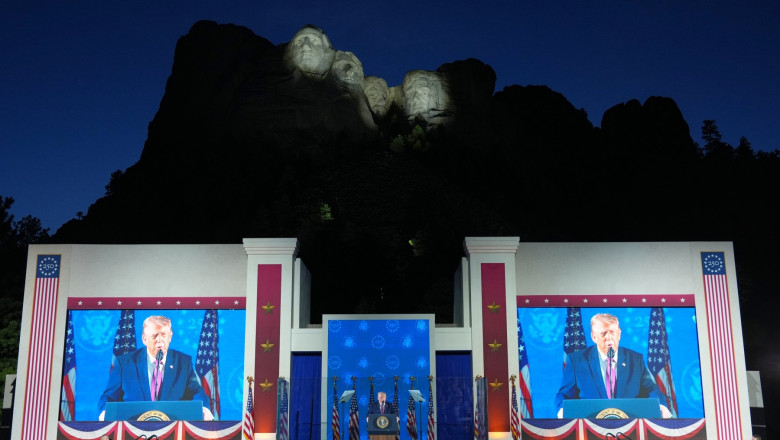 Donald Trump, discurs de Ziua Independenţei SUA la Muntele Rushmore: „Cea mai excepţională naţiune care a existat vreodată”