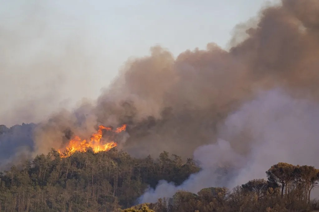 Incendiu de proporții în Catalonia. Autoritățile l-au arestat pe bărbatul care a provocat focul