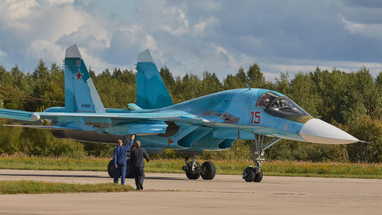 VIDEO // Momentul în care serviciul de informații militare ucrainean a distrus un avion MiG-29 rus la baza aeriană Belbek din Crimeea