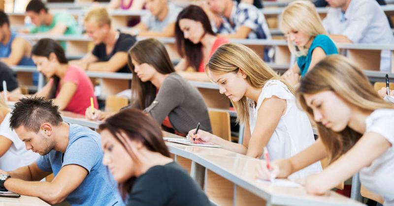Admiterea în universități va începe pe 27 iulie: burse majorate cu 40 la sută și oportunități extinse de dezvoltare pentru viitorii studenți