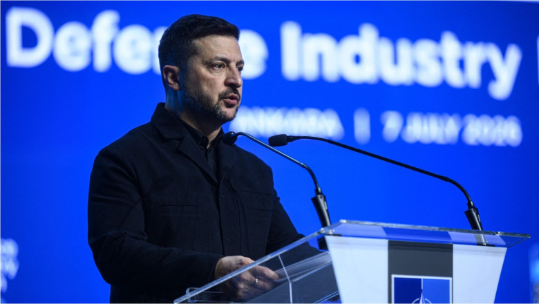 VIDEO // Volodimir Zelenski susține că Ucraina ar trebui să devină membră NATO: „Ne-ar face pe toți mai puternici”
