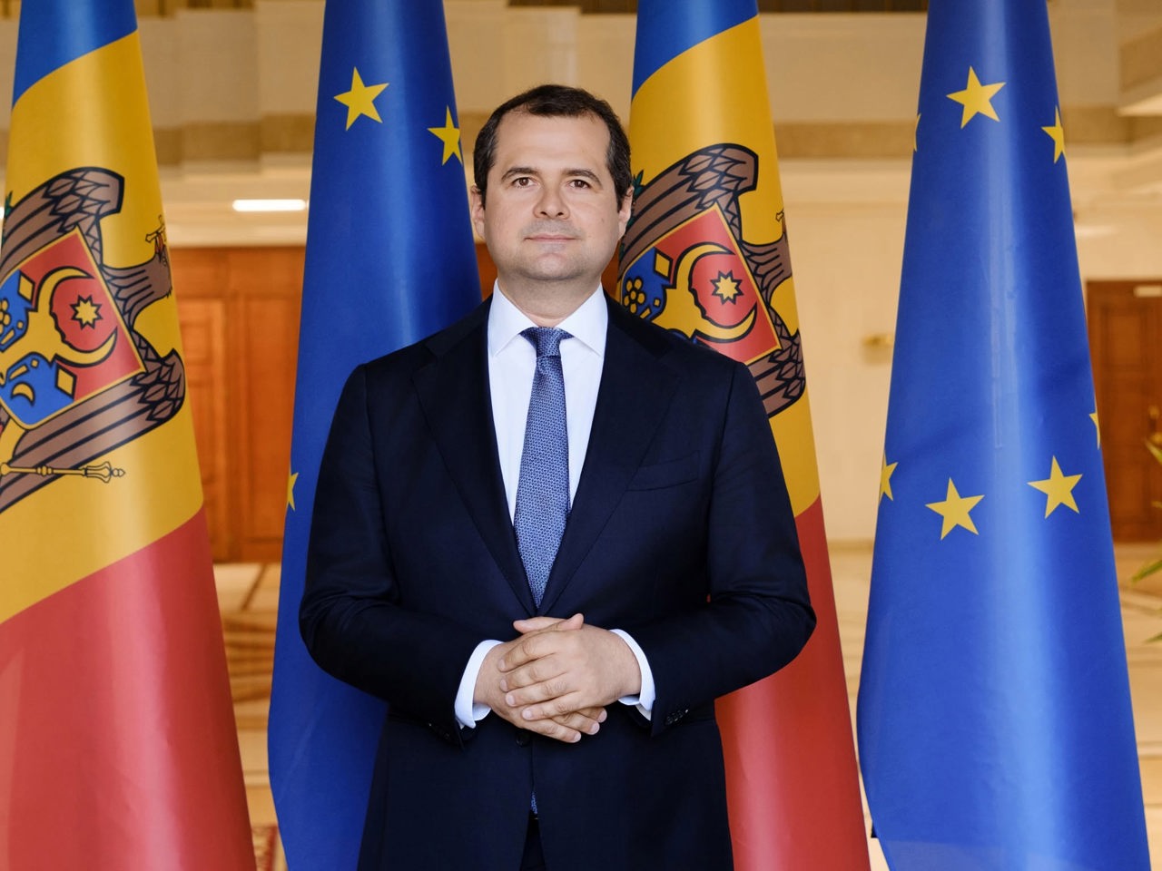 Vasile Tofan și-a prezentat echipa guvernamentală. Cine pleacă și cine rămâne