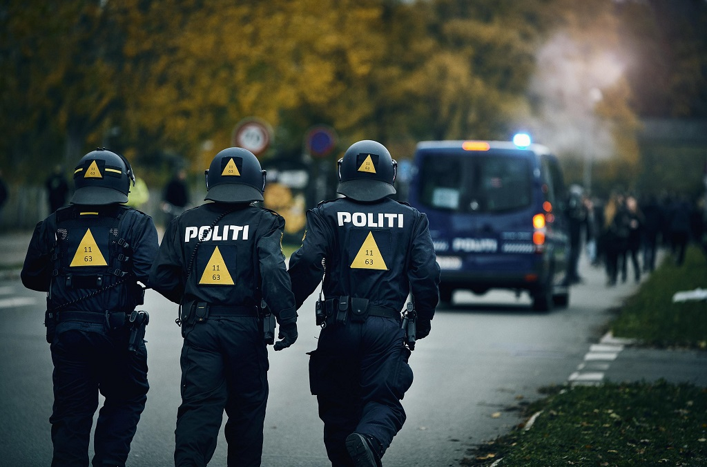 Atac armat în Danemarca: Un om a murit și un poliţist a fost rănit. Atacatorul este în stare gravă