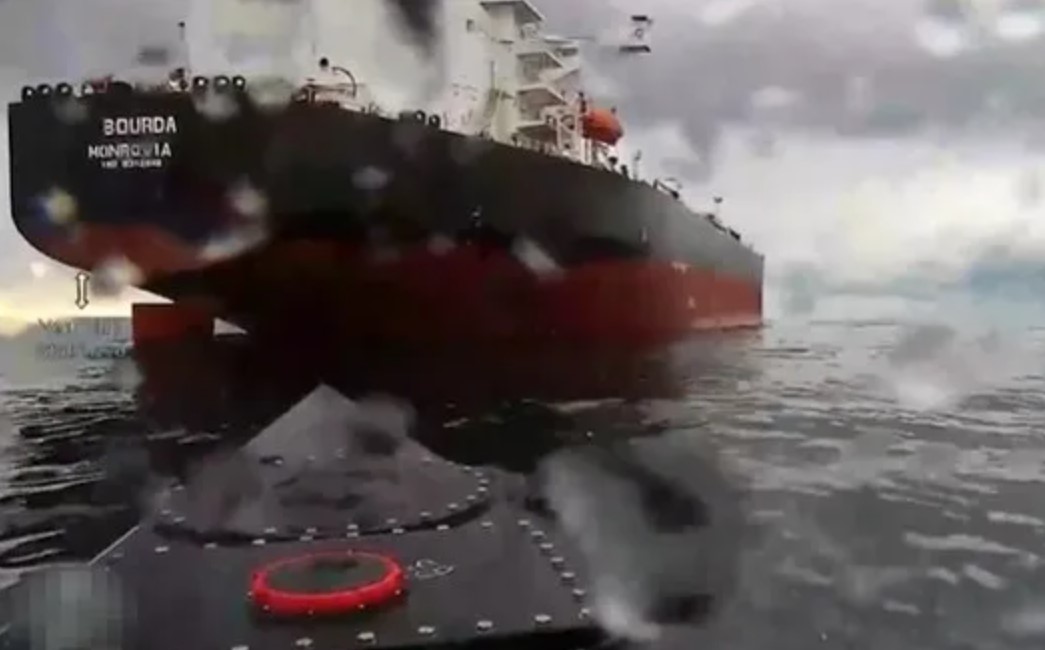 VIDEO // Ucraina a scufundat o navă Rosatom pe Marea Neagră. Mesajul lui Zelenski și reacția Moscovei