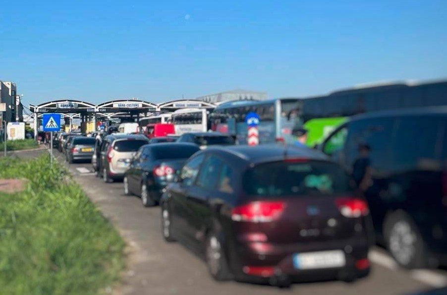 Atenție, călători! Trafic intens la punctul de trecere a frontierei Giurgiulești–Galați