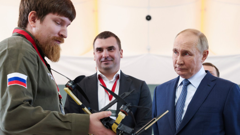 Directorul unei fabrici de drone din Rusia, rănit grav în explozia unei maşini la Ekaterinburg. „Medicii luptă pentru a-i salva viaţa”