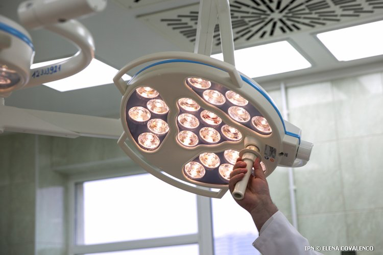 Peste 3 600 de intervenții chirurgicale cardiovasculare finanțate de CNAM în primul semestru al anului