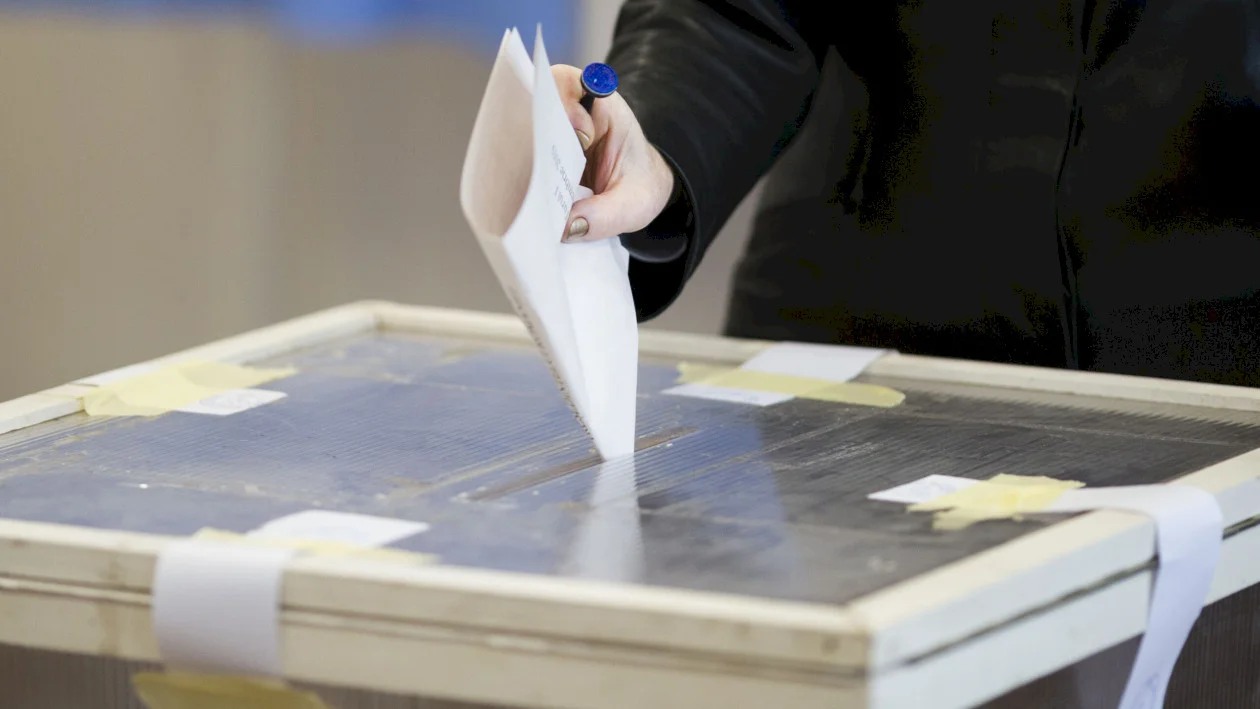 Pe 1 noiembrie, la Delacău va fi organizat un referendum privind exploatarea resurselor minerale