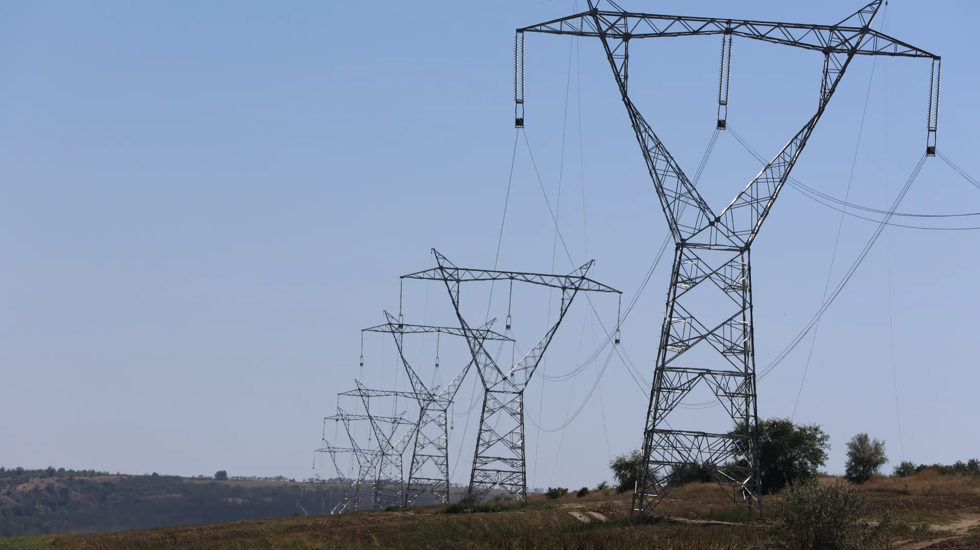 Linia electrică Bălți-Dnestrovsk, grav avariată în urma calamităților naturale