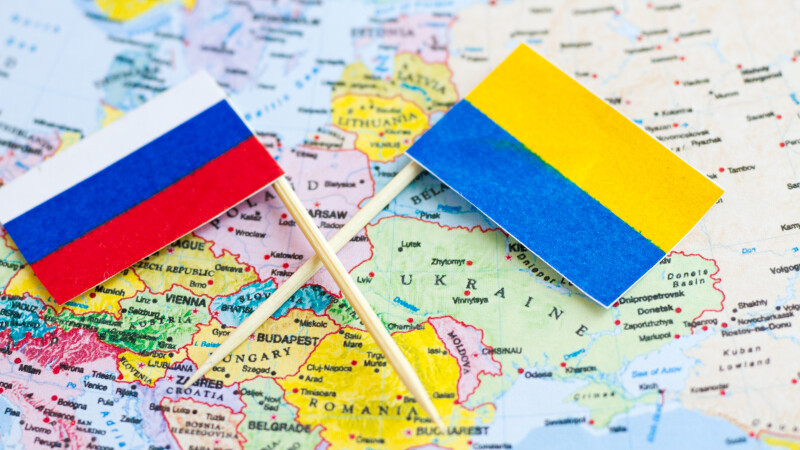 Iulian Chifu // Și când clipește, totuși, Putin? Cronica unai prăbușiri iminente