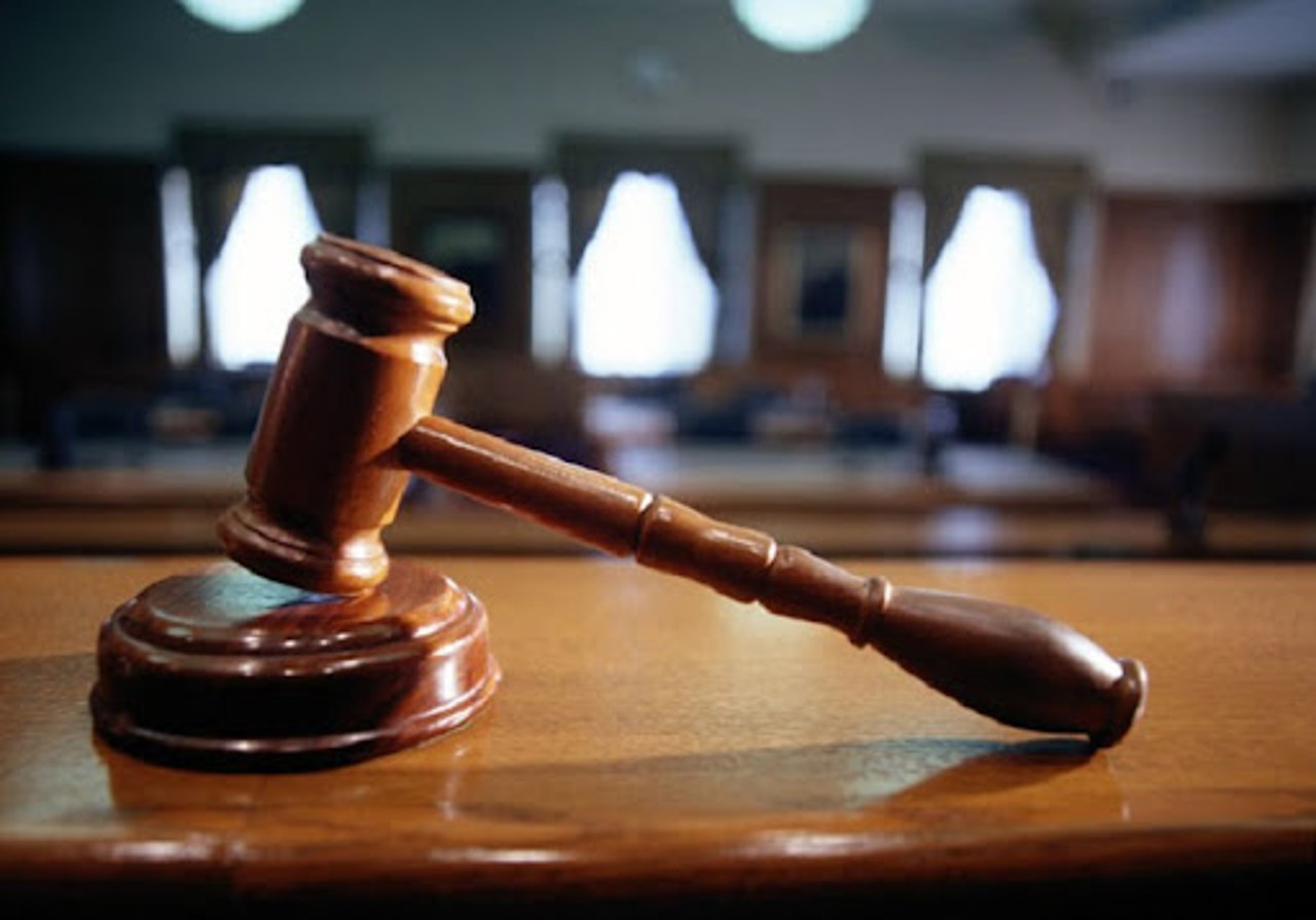 Bărbat trimis în judecată după ce și-ar fi ucis concubina. Riscă detenție pe viață