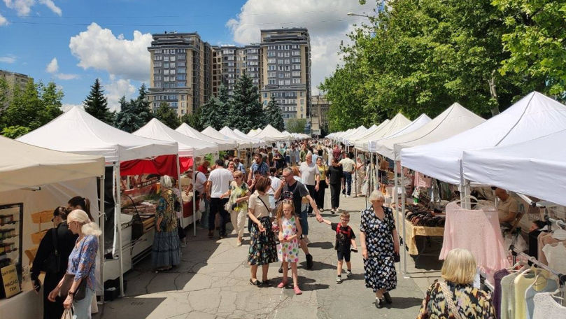 Târguri cu produse locale se desfășoară în toate sectoarele capitalei