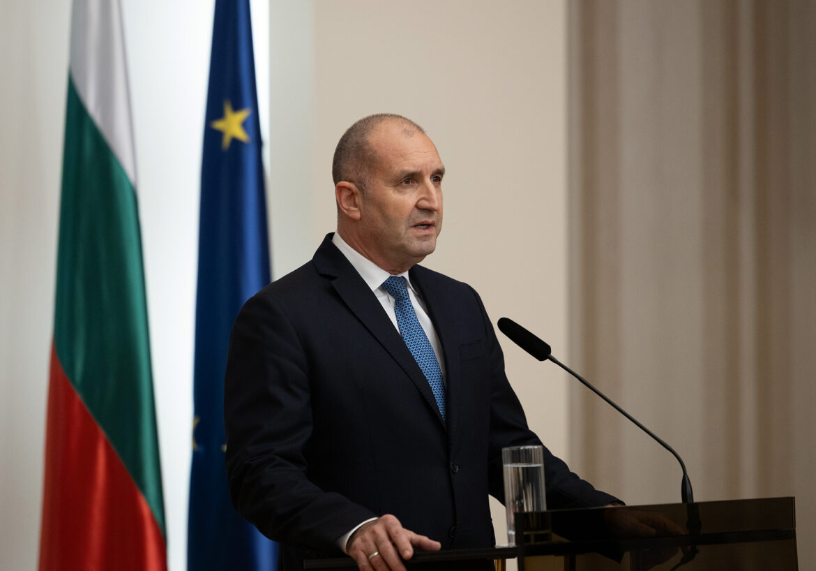 O dronă a intrat din România în Bulgaria și a explodat la 100 de metri de graniță