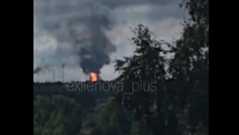 VIDEO // Una dintre cele mai mari fabrici petrochimice din Rusia a fost aruncată în aer. Doliu, declarat de președinte după moartea a 12 oameni