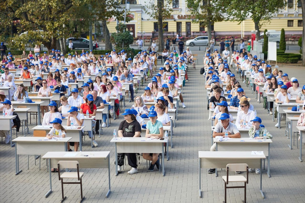 Marea Dictare Națională: înscrierile sunt deschise până pe 24 august