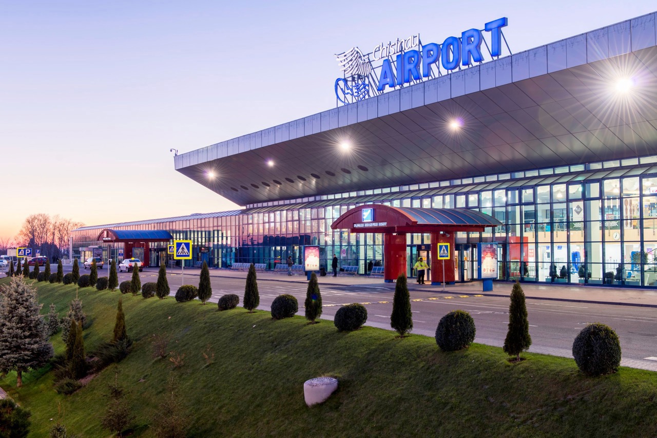 Aeroportul testează transferul gratuit cu autocarul de la stația feroviară Revaca pentru pasagerii din Ucraina