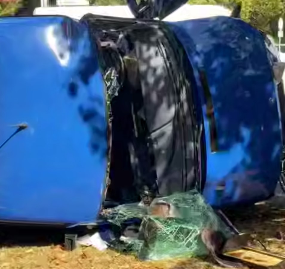 VIDEO // Grav accident pe Viaduct cu implicarea a cinci automobile. Două persoane, transportate la spital