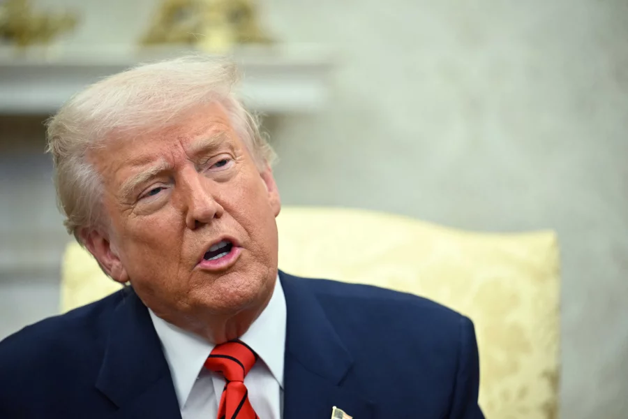 Trump amenință că va bombarda Omanul, un aliat al Statelor Unite. Afirmația președintelui american, într-un moment crucial al negocierilor