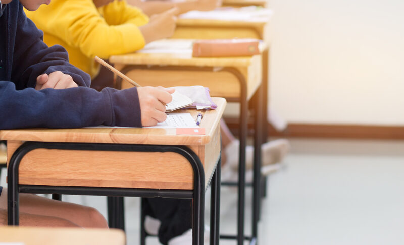Rata de promovare la matematică a crescut cu peste 11% după sesiunea din august a examenelor pentru absolvenții clasei a IX-a
