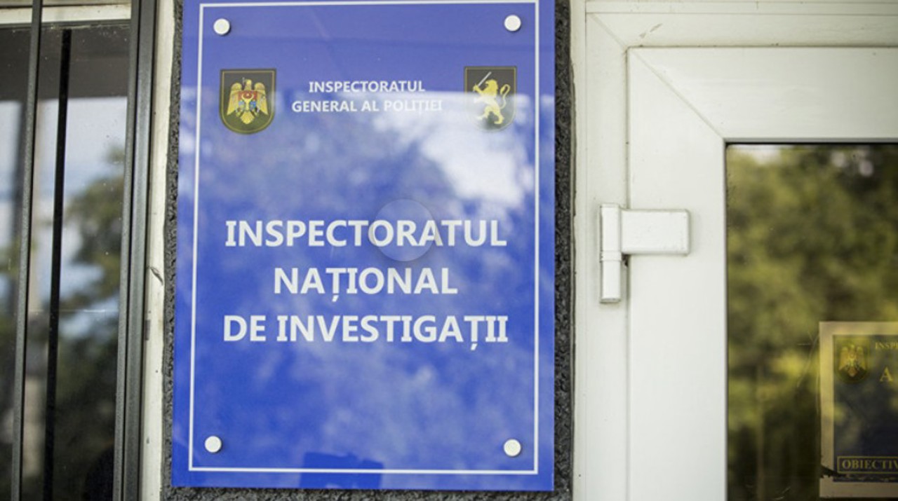 Foști angajați ai Direcției nr. 5 a INI, găsiți vinovați pentru interceptări ilegale. Printre persoanele vizate au fost politicieni, jurnaliști și activiști